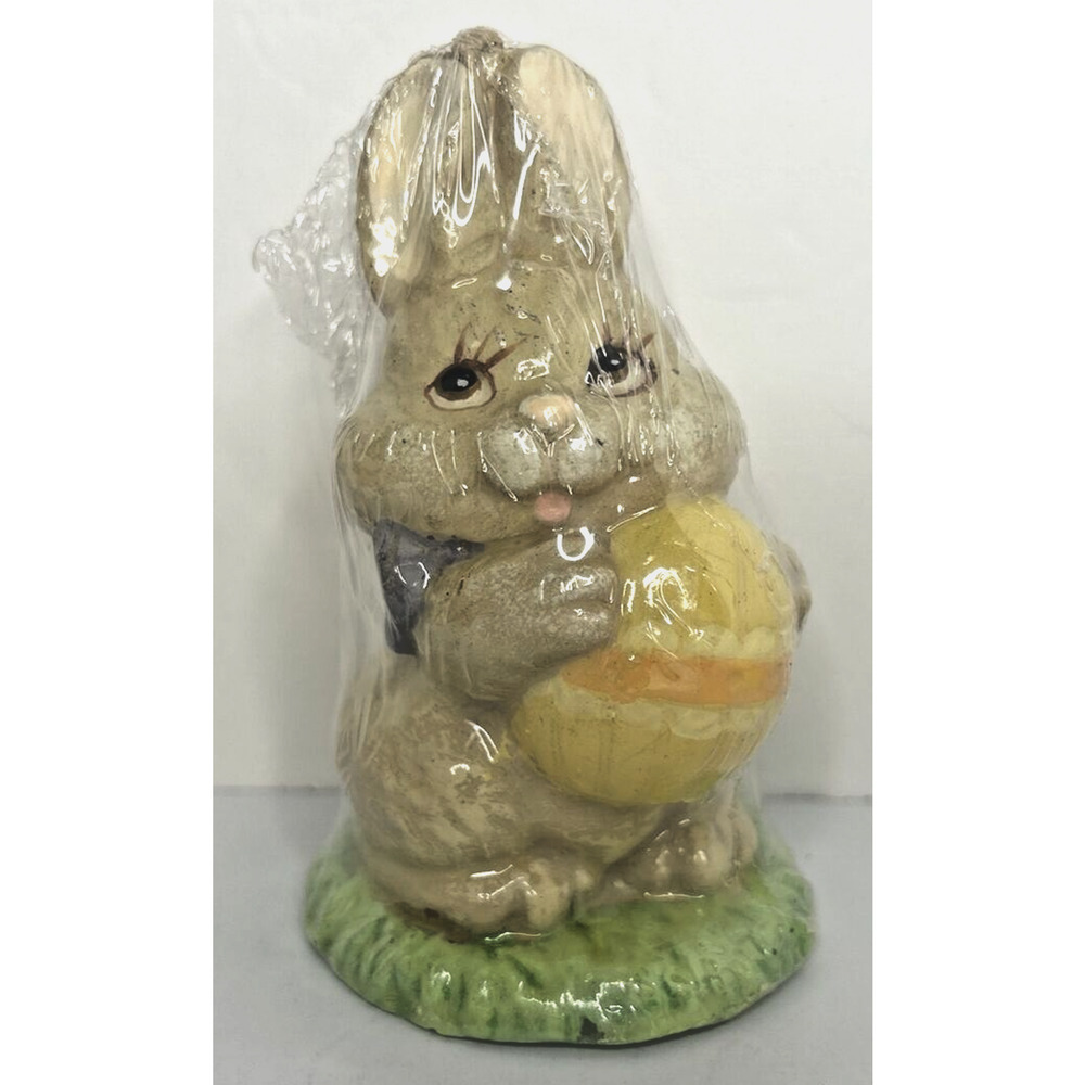 Vintage Easter Bunny Decorative Candle New in Packaging 4.25" SKU H429